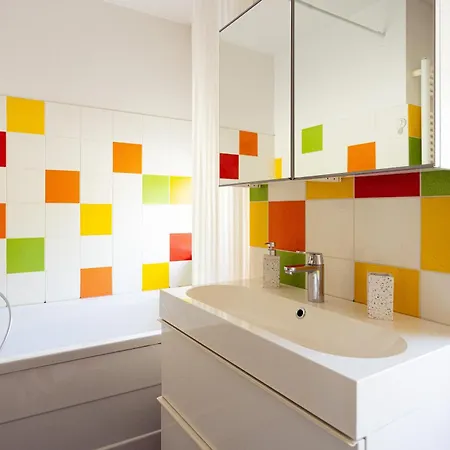 Large Two Bedroom Family App - Free Parking * Ljubljana