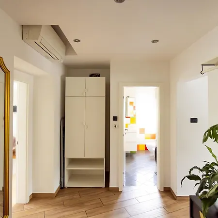 Large Two Bedroom Family App - Free Parking Апартаменты Любляна