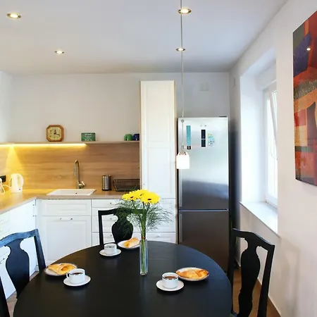 Large Two Bedroom Family App - Free Parking Apartmán *