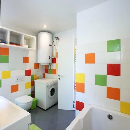Large Two Bedroom Family App - Free Parking Lublaň