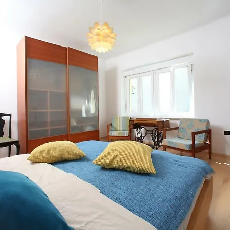 Large Two Bedroom Family App - Free Parking * Lublaň