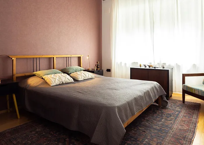 Apartament Large Two Bedroom Family App - Free Parking