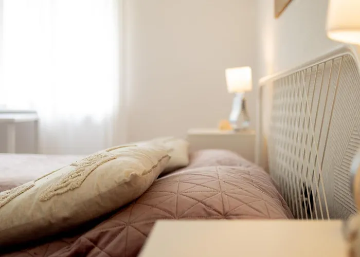 Large Two Bedroom Family App - Free Parking * Lublana